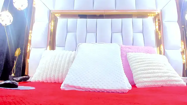 RileySweett online show from November 2025 11:53:01 AM