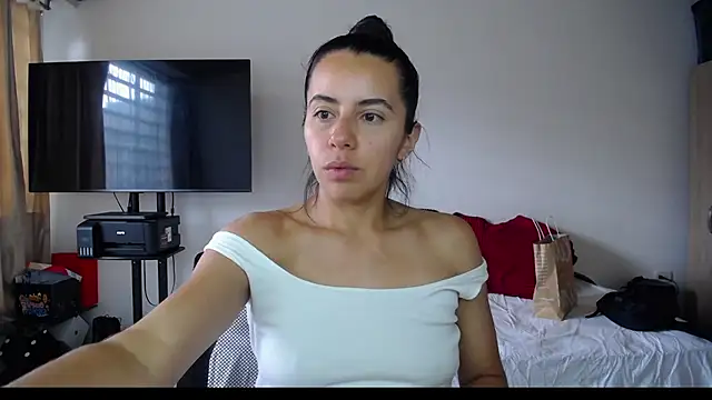 Snapshot of Mariam_Gomezxxx chatting on October 2025 06:58:01 PM Mariam Gomezxxx online show from October 2025 06:58:01 PM