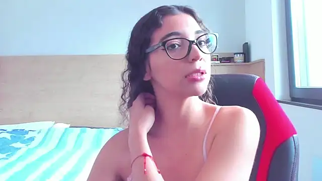 Snapshot of uniquerossie chatting on October 2025 08:59:01 AM uniquerossie online show from October 2025 08:59:01 AM