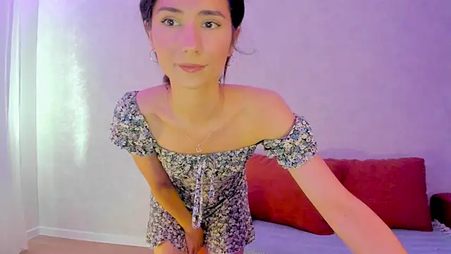 crystalnut online show from June 2026 02:17:01 AM