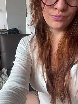 Val   online show from March 2025 07:05:02 PM