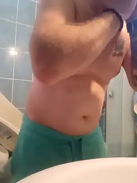 Snapshot of LucianM6 chatting on September 2025 02:18:02 PM LucianM6 online show from September 2025 02:18:02 PM