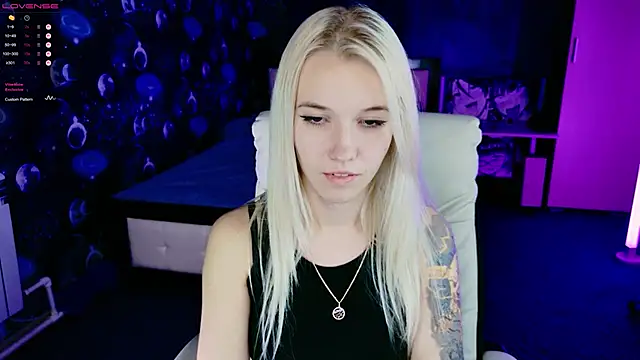 ShhhO O online show from October 2025 05:14:02 PM