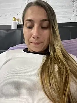 Iris love18 online show from January 2025 09:08:02 PM