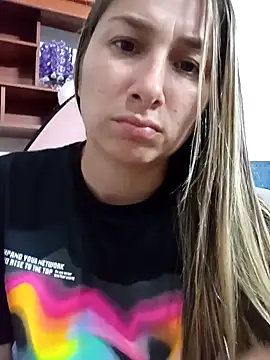 Iris love18 online show from November 2025 02:06:01 AM