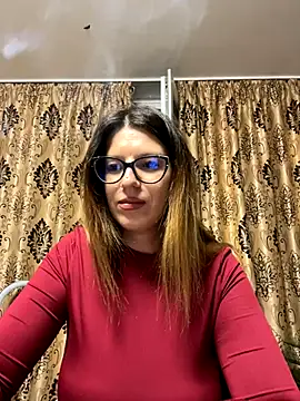 NadiraNoor online show from September 2025 10:00:01 PM