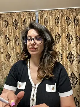 NadiraNoor online show from May 2026 03:24:02 AM