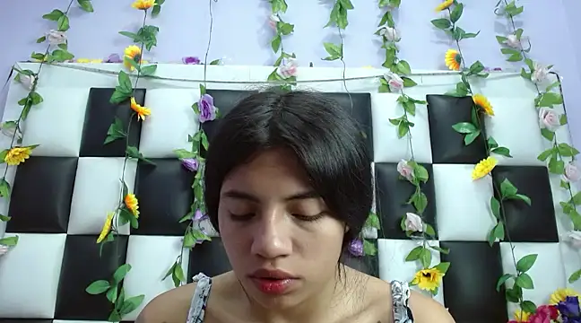 arianaa tompsoon online show from January 2025 02:30:01 AM