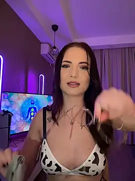 AvaGianna online show from February 2025 05:04:01 PM