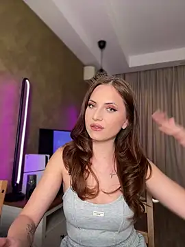 Snapshot of AvaGianna chatting on October 2025 08:48:01 AM AvaGianna online show from October 2025 08:48:01 AM