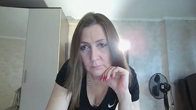 Snapshot of WindChristy chatting on September 2025 03:55:01 PM WindChristy online show from September 2025 03:55:01 PM