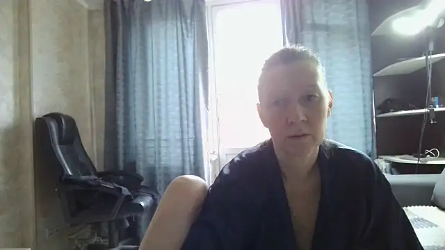 Snapshot of WindChristy chatting on November 2025 10:15:02 AM WindChristy online show from November 2025 10:15:02 AM