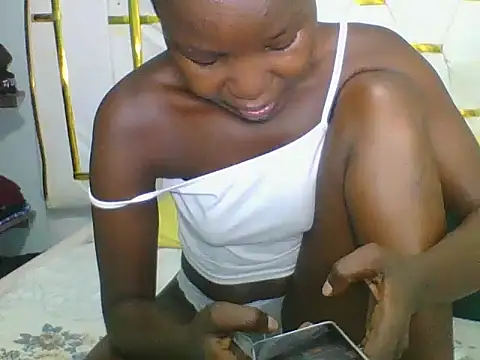 Snapshot of Creamy_Hotpussy25 chatting on March 2025 04:07:02 PM Creamy Hotpussy25 online show from March 2025 04:07:02 PM