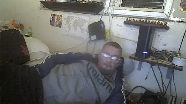 Snapshot of samnmike chatting on February 2025 03:20:02 PM samnmike online show from February 2025 03:20:02 PM