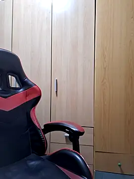 Javier bear online show from September 2025 08:08:01 AM