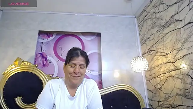 Snapshot of karito_mature17 chatting on December 2024 11:23:02 AM karito mature17 online show from December 2024 11:23:02 AM