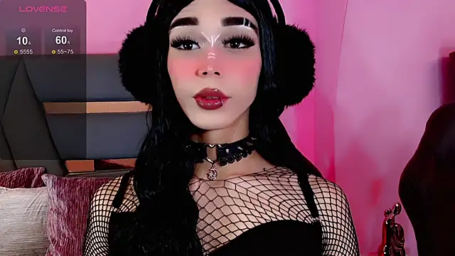 kimMaddiee online show from December 2024 08:53:01 PM