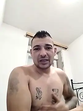 Zoltanioan26 online show from October 2025 10:44:02 PM