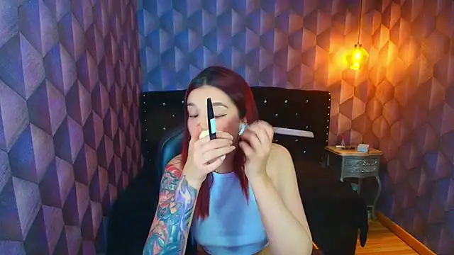 LiaHarryis online show from October 2025 07:13:01 PM