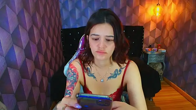 LiaHarryis online show from May 2026 07:00:02 PM