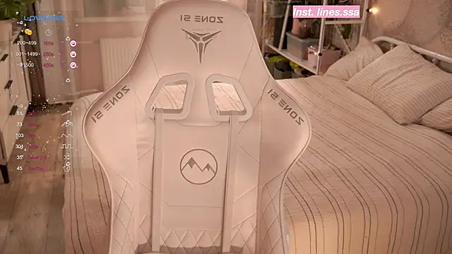 Snapshot of linessssa chatting on January 2025 06:28:01 PM linessssa online show from January 2025 06:28:01 PM