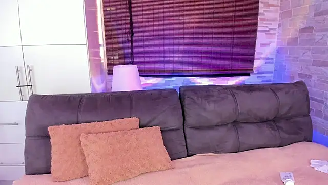 Snapshot of cinnamon_kyla chatting on February 2025 06:29:02 PM cinnamon kyla online show from February 2025 06:29:02 PM