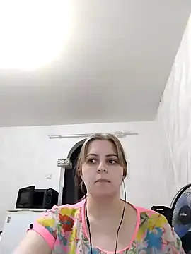 Snapshot of Lady_nice_cat chatting on January 2025 02:46:01 PM Lady nice cat online show from January 2025 02:46:01 PM