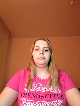 Snapshot of Lady_nice_cat chatting on January 2025 01:29:01 PM Lady nice cat online show from January 2025 01:29:01 PM