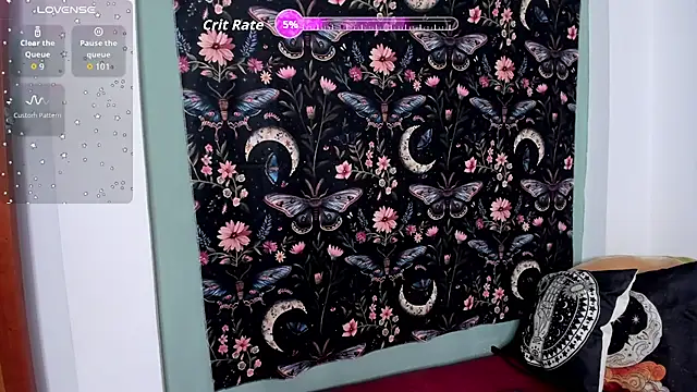 Marinnett11 online show from November 2025 02:16:02 PM