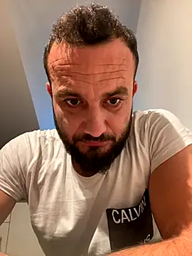 cosmin9000 online show from October 2025 06:23:02 AM