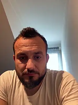 cosmin9000 online show from October 2025 10:25:01 AM