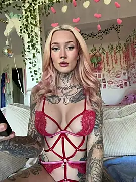 Stella-Kink online show from April 2026 11:14:01 AM