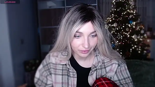 Snapshot of Yoda21 chatting on January 2025 03:08:01 PM Yoda21 online show from January 2025 03:08:01 PM