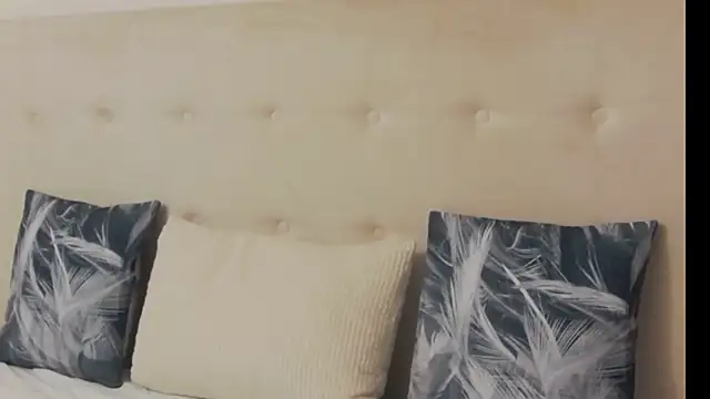 CassieHilton online show from October 2025 07:02:01 PM