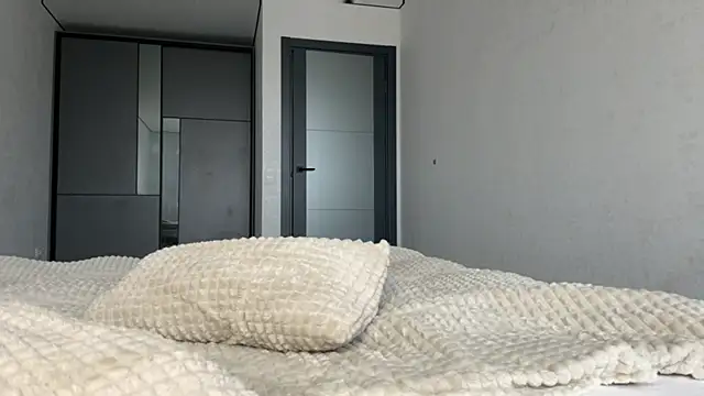 GracefulCharm online show from January 2025 10:29:02 AM