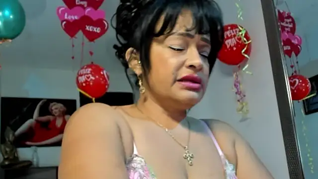 Snapshot of seleneh chatting on February 2026 09:00:02 PM seleneh online show from February 2026 09:00:02 PM