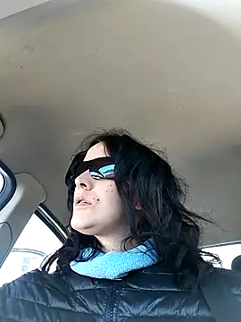 Snapshot of LauraBaby chatting on March 2025 10:44:02 AM LauraBaby online show from March 2025 10:44:02 AM