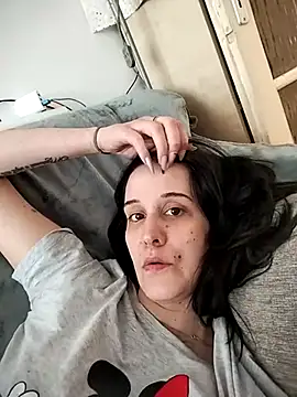 Snapshot of LauraBaby chatting on March 2025 01:15:01 PM LauraBaby online show from March 2025 01:15:01 PM