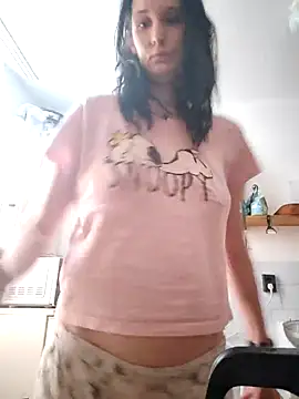 Snapshot of LauraBaby chatting on March 2025 08:48:02 AM LauraBaby online show from March 2025 08:48:02 AM