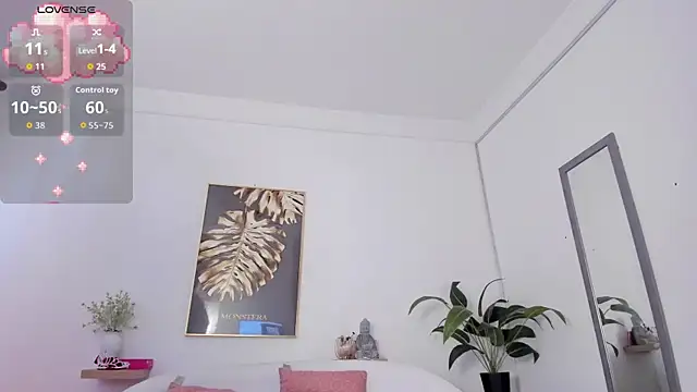 Snapshot of Amina_hafsa chatting on October 2025 01:42:01 PM Amina hafsa online show from October 2025 01:42:01 PM