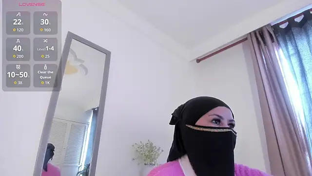 Amina hafsa online show from November 2025 07:06:01 PM