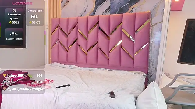 daddyissuesss  online show from October 2025 07:36:02 PM