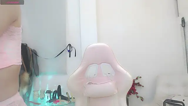 sasha mom69  online show from November 2025 04:33:01 PM