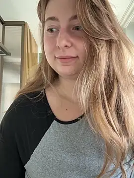 curvyflawless online show from October 2025 07:18:02 AM