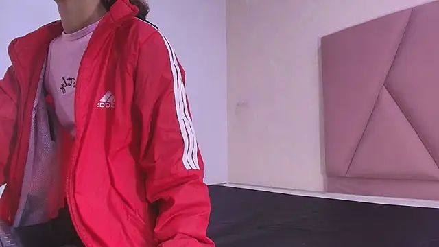 arl chloee online show from October 2025 03:06:02 AM