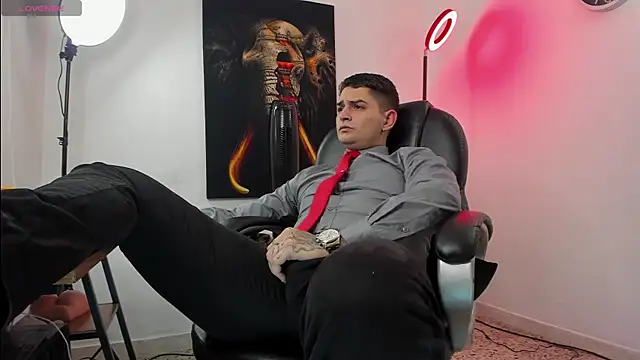 Snapshot of Nicolas_Fellener chatting on November 2025 06:05:01 AM Nicolas Fellener online show from November 2025 06:05:01 AM