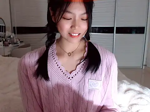 Snapshot of -Lucky_Girl chatting on January 2025 09:43:02 AM -Lucky Girl online show from January 2025 09:43:02 AM