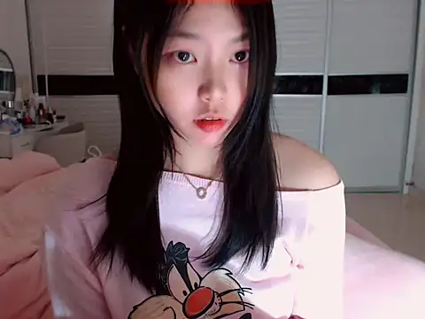 Snapshot of -Lucky_Girl chatting on January 2025 11:54:02 AM -Lucky Girl online show from January 2025 11:54:02 AM