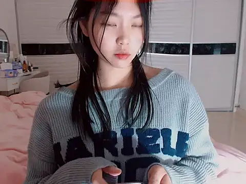 Snapshot of -Lucky_Girl chatting on January 2025 11:25:01 AM -Lucky Girl online show from January 2025 11:25:01 AM