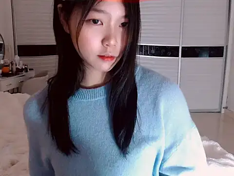 Snapshot of -Lucky_Girl chatting on January 2025 02:14:01 PM -Lucky Girl online show from January 2025 02:14:01 PM